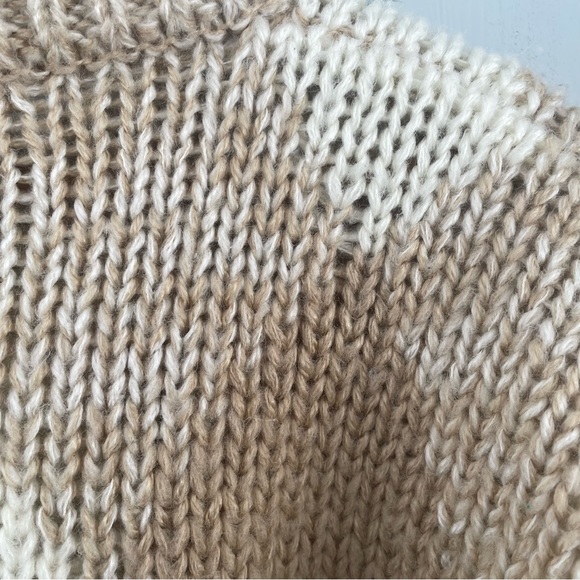 Vintage Chunky Knit Sweater Oversized Diamond Pattern Tan & Off White Sears Med - Picture 2 of 6